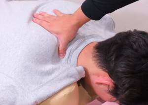 肩こり マッサージ 整体 整骨院